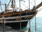 Venezia nave scuola Amerigo Vespucci arabeschi in foglia d'oro polena