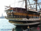 Venezia nave scuola Amerigo Vespucci poppa giardinetto scialuppa