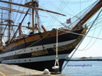 nave scuola Amerigo Vespucci arabeschi in foglia d'oro polena