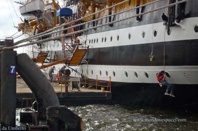 amburgo lavori nave scuola amerigo vespucci