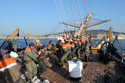 nave scuola amerigo vespucci a barcellona