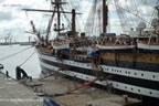 lavori in porto nave amerigo vespucci amburgo