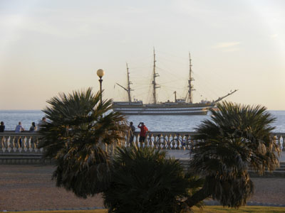 nava scuola amerigo vespucci arrivo livorno