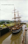 giro del mondo della nave vespucci canale panama