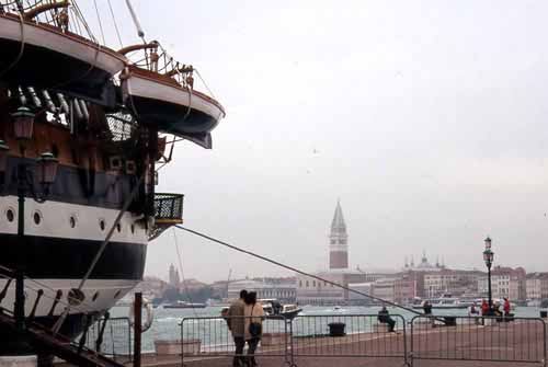 Venezia ormeggio della nave scuola amerigo vespucci