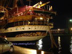 poppa notturna nave scuola Amerigo Vespucci Livorno