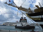 manovre del vespucci per salpare porto di livorno