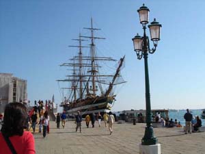 veliero nave amerigo vespucci a venezia