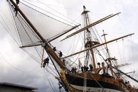 nave scuola amerigo vespucci lavori vita a bordo