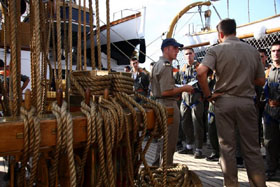 nave scuola amerigo vespucci lavori vita a bordo