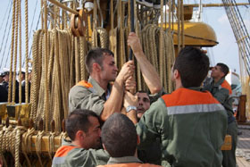 nave scuola amerigo vespucci lavori vita a bordo