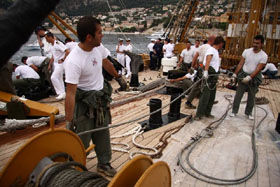 nave scuola amerigo vespucci lavori vita a bordo