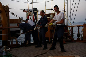 nave scuola amerigo vespucci lavori vita a bordo