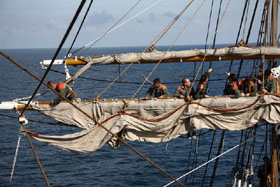 nave scuola amerigo vespucci lavori vita a bordo