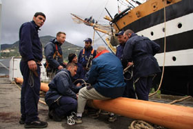 nave scuola amerigo vespucci lavori vita a bordo