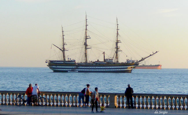 nave scuola amerigo vespucci 2013