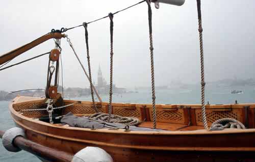 scialuppa nave scuola amerigo vespucci venezia