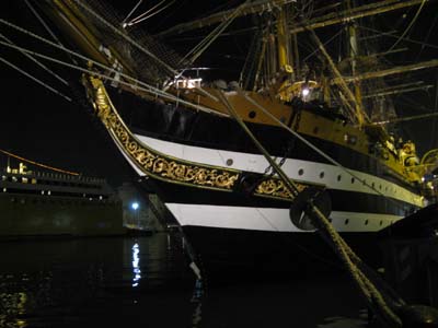 prora della nave scuola amerigo vespucci